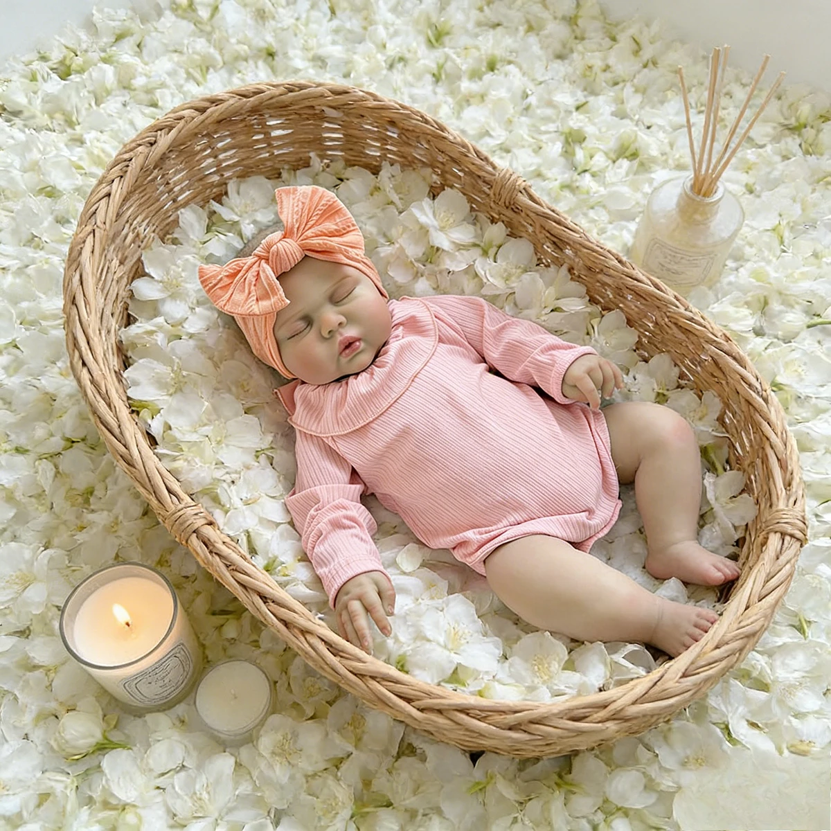60cm Realistic Reborn Toddler Girl Doll with Painted Hair Lifelike Baby Doll Gift for Collectors And Children
60cm Realistic Reborn Toddler Girl Doll with Painted Hair Lifelike Baby Doll Gift for Collectors And Children