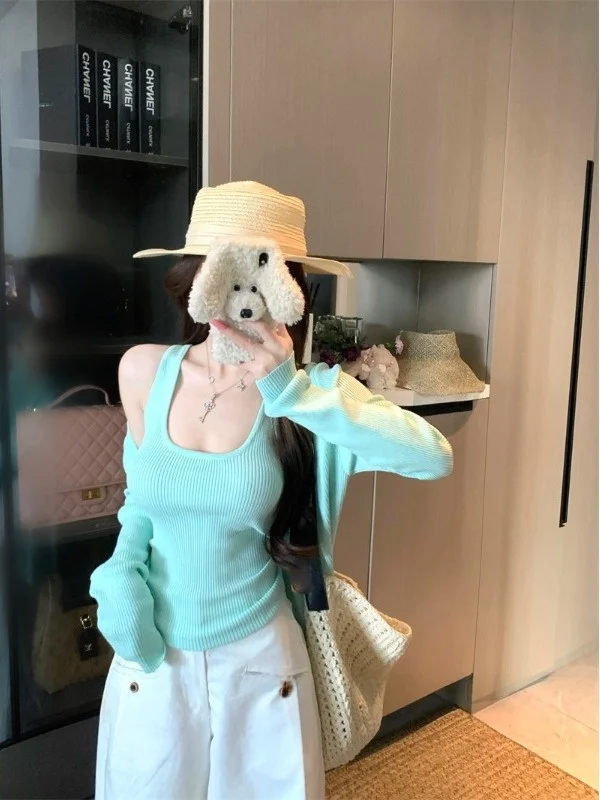 Mint Green Knitted Slim Fit Women's Set Spring 2026 New Style Pure Desire Inner Wear Strap Knit Cardigan Two-Piece Set
Mint Green Knitted Slim Fit Women's Set Spring 2026 New Style Pure Desire Inner Wear Strap Knit Cardigan Two-Piece Set