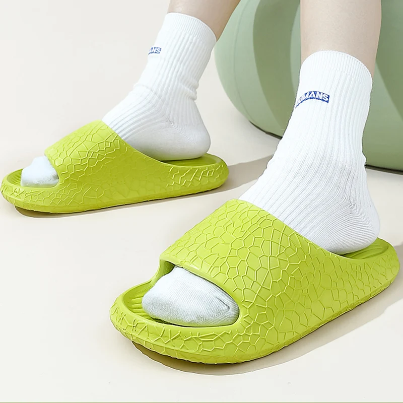 Lightweight Thick Bottom Home Slippers Women Summer Couple Soft Sole Pillow Slides Woman Indoor Outdoor Non Slip Flip Flops 45
Lightweight Thick Bottom Home Slippers Women Summer Couple Soft Sole Pillow Slides Woman Indoor Outdoor Non Slip Flip Flops 45