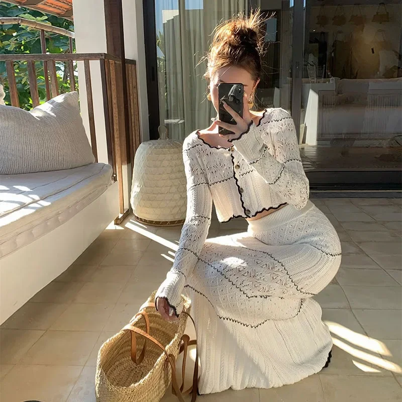 Openwork Knitted Top Skirt Two-Piece Fashion Temperament Korean Style Casual Shirt Skirt Suit
Openwork Knitted Top Skirt Two-Piece Fashion Temperament Korean Style Casual Shirt Skirt Suit