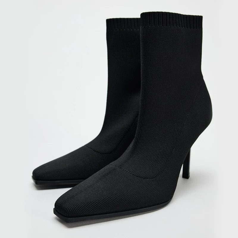 New Winter Women's Shoes Black Ribbed Fabric Square Head Vintage Thin High Heel Short Boots Slimming Elastic Stocking Boots
New Winter Women's Shoes Black Ribbed Fabric Square Head Vintage Thin High Heel Short Boots Slimming Elastic Stocking Boots