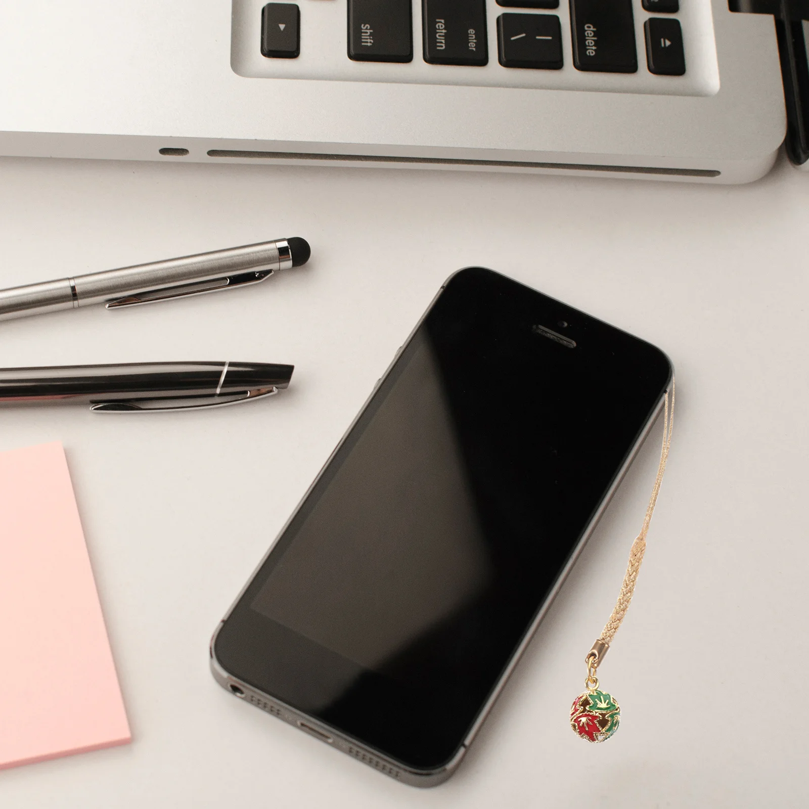 4 pcs Phone Pendants Handmade Flower Hanging Accessories Bells For Diy Jewelry Key Chain Christmas Pet Hanging Accessories
4 pcs Phone Pendants Handmade Flower Hanging Accessories Bells For Diy Jewelry Key Chain Christmas Pet Hanging Accessories