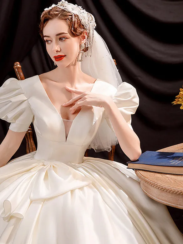 Princess Style Wedding Dress Deep V Neck Bubble Sleeve Bridal Gown Angel Wedding Dress 17080 Special Offer End of Season Sale
Princess Style Wedding Dress Deep V Neck Bubble Sleeve Bridal Gown Angel Wedding Dress 17080 Special Offer End of Season Sale