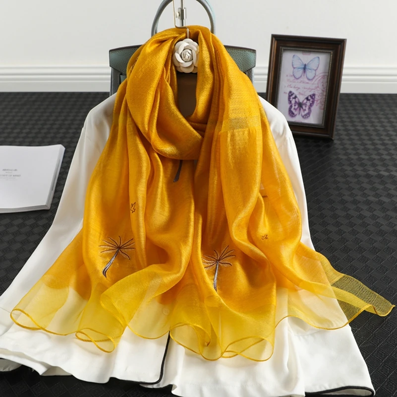 2022 Spring and Autumn Silk Wool Floral Silk Scarf Women's Japanese and Korean Sweet Mid-length Shawl Thick Warm Neck Scarf
2022 Spring and Autumn Silk Wool Floral Silk Scarf Women's Japanese and Korean Sweet Mid-length Shawl Thick Warm Neck Scarf