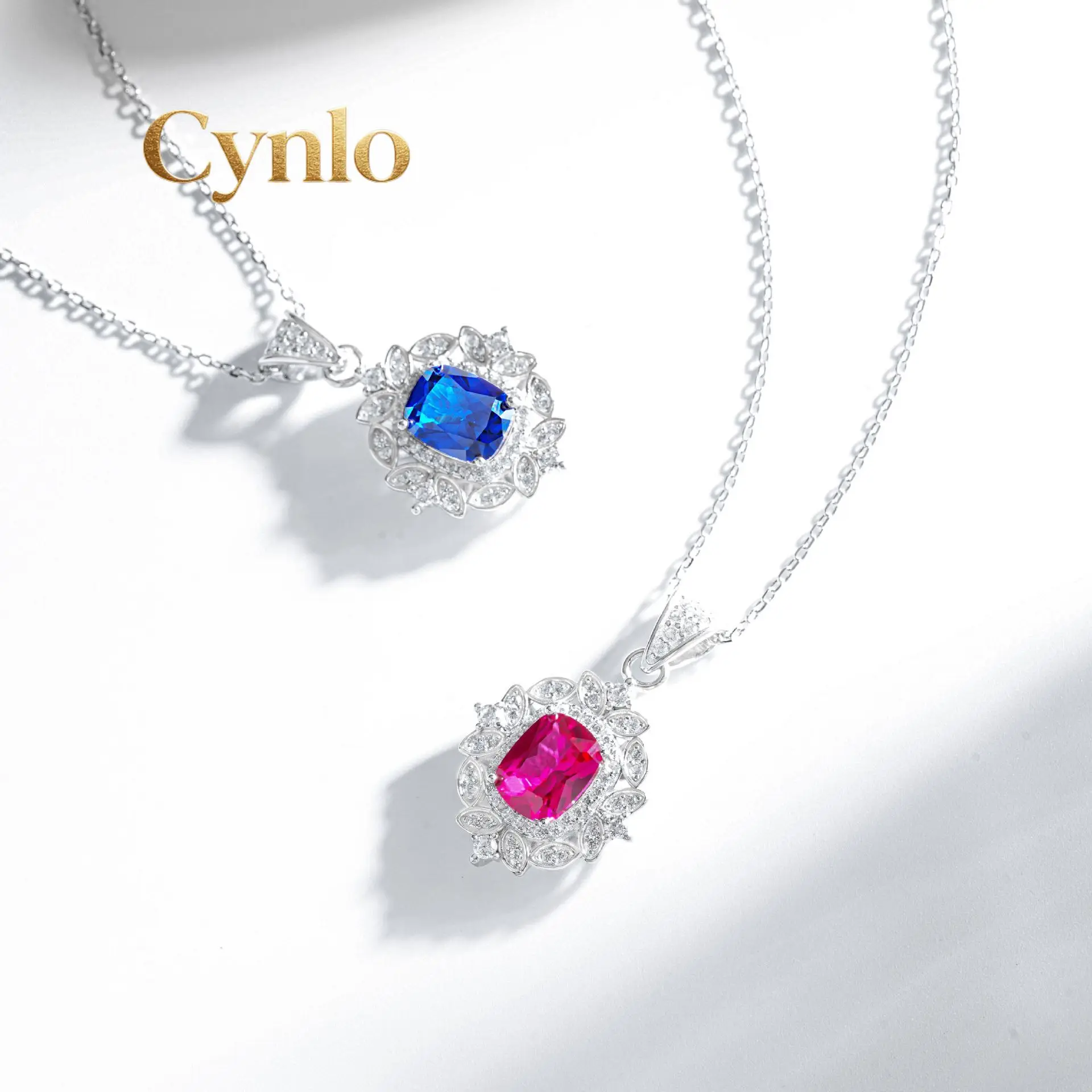 Cynlo Jewelry Luxury 18K white gold solid platinum Women's Diamond Cut Full Diamond Pendant Clavicle Chain
Cynlo Jewelry Luxury 18K white gold solid platinum Women's Diamond Cut Full Diamond Pendant Clavicle Chain