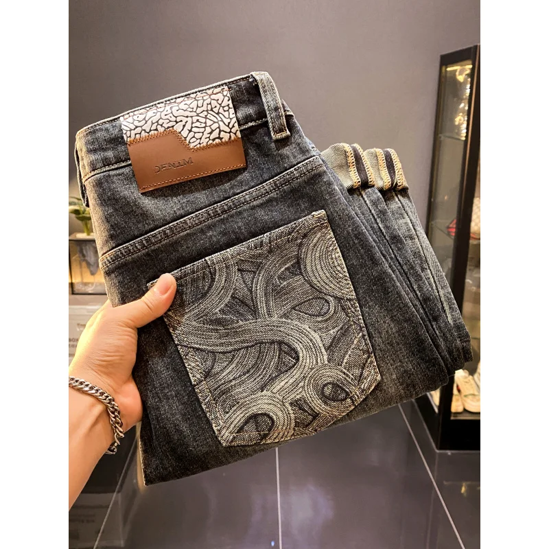 Джинсы мужские, осень 2021, новый стиль, американские ретро, слегка свободные, эластичные, тонкие повседневные брюки Haren на маленькой ноге 
Джинсы мужские, осень 2021, новый стиль, американские ретро, слегка свободные, эластичные, тонкие повседневные брюки Haren на маленькой ноге