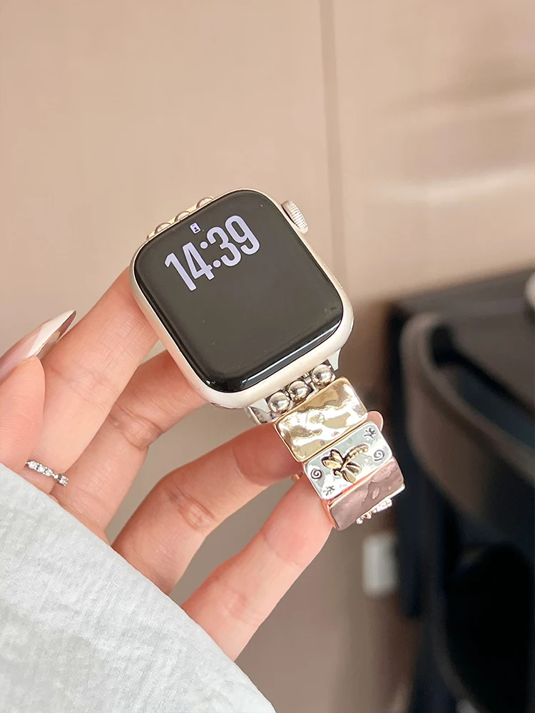 Ретро-эластичный ремешок для Apple Watch Ultra 10 9 8 SE 7 6 5 SE 4, металлический браслет для iWatch 38 мм, 40 мм, 41 мм, 42 мм, 45 мм, 46 мм, 49 мм
Ретро-эластичный ремешок для Apple Watch Ultra 10 9 8 SE 7 6 5 SE 4, металлический браслет для iWatch 38 мм, 40 мм, 41 мм, 42 мм, 45 мм, 46 мм, 49 мм