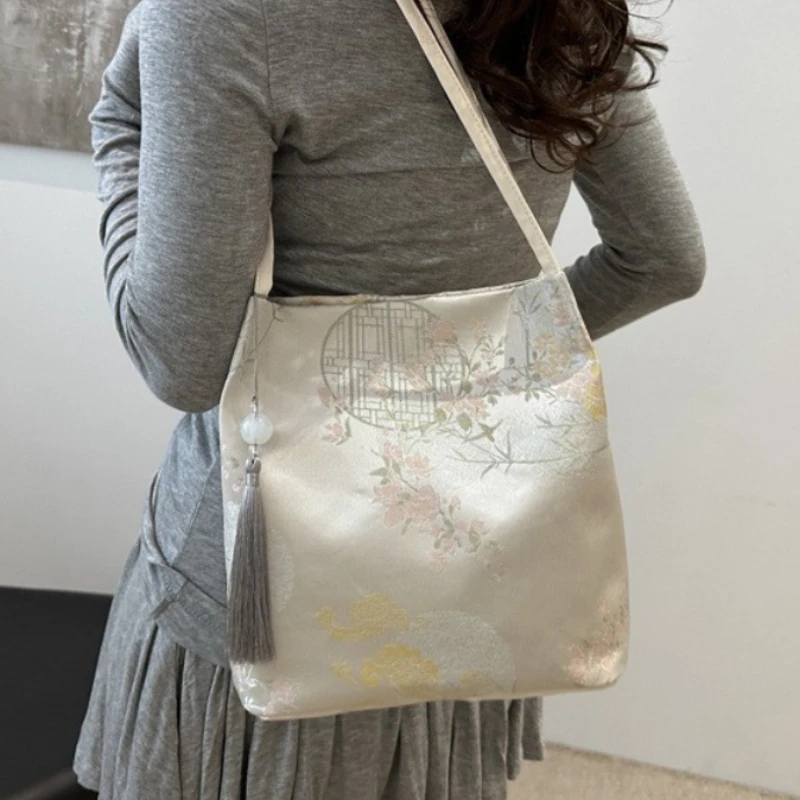 Уникальная женская сумка-ведро 2025 года, минималистичная шикарная сумка через плечо, повседневная сумка-хобо через плечо, стильная сумка весна-лето с верхней ручкой
Уникальная женская сумка-ведро 2025 года, минималистичная шикарная сумка через плечо, повседневная сумка-хобо через плечо, стильная сумка весна-лето с верхней ручкой