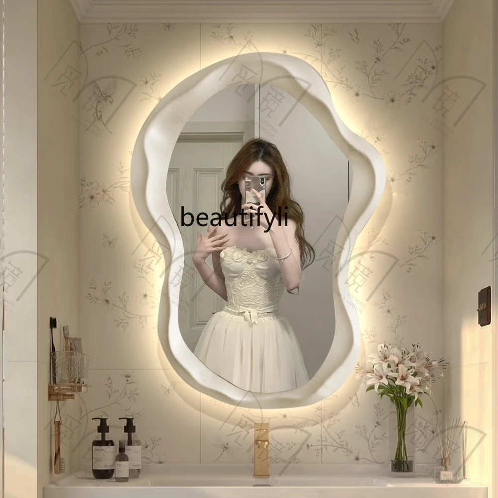 French creative design special-shaped mirror luminous wall-mounted smart bathroom mirror toilet sink wall-mounted 
French creative design special-shaped mirror luminous wall-mounted smart bathroom mirror toilet sink wall-mounted
