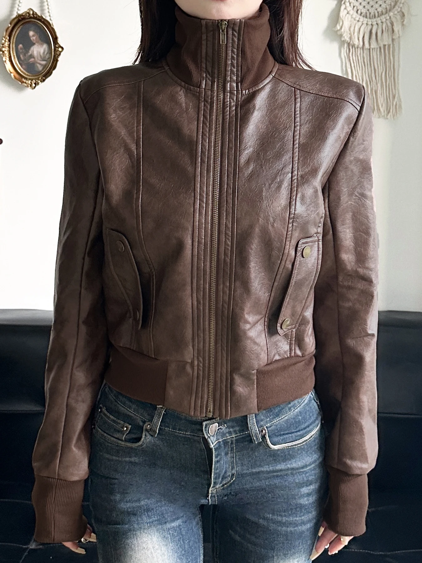 Rockmore Vintage Solid Pu Leather Zipper Coats for Women Long Sleeved Casual Fashion Skinny Jacket Harajuku Chic 90s Outerwears
Rockmore Vintage Solid Pu Leather Zipper Coats for Women Long Sleeved Casual Fashion Skinny Jacket Harajuku Chic 90s Outerwears
