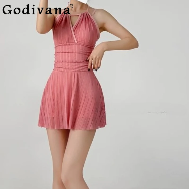 Summer New Conservative Triangle Dress Solid Color Vacation Swimsuit Girls Sweet High Waist Pool Party Sexy Suspender Swimwear
Summer New Conservative Triangle Dress Solid Color Vacation Swimsuit Girls Sweet High Waist Pool Party Sexy Suspender Swimwear