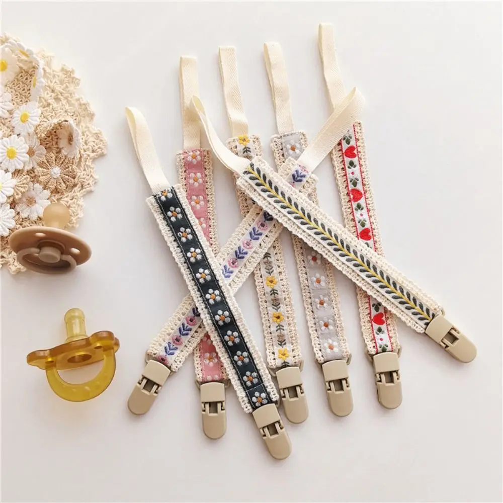 Ethnic Style Baby Cloth Pacifier Chain Floral Adjustable Soother Holder Teether Toys Straps Wooden Clip Nipple Holder Clips
Ethnic Style Baby Cloth Pacifier Chain Floral Adjustable Soother Holder Teether Toys Straps Wooden Clip Nipple Holder Clips