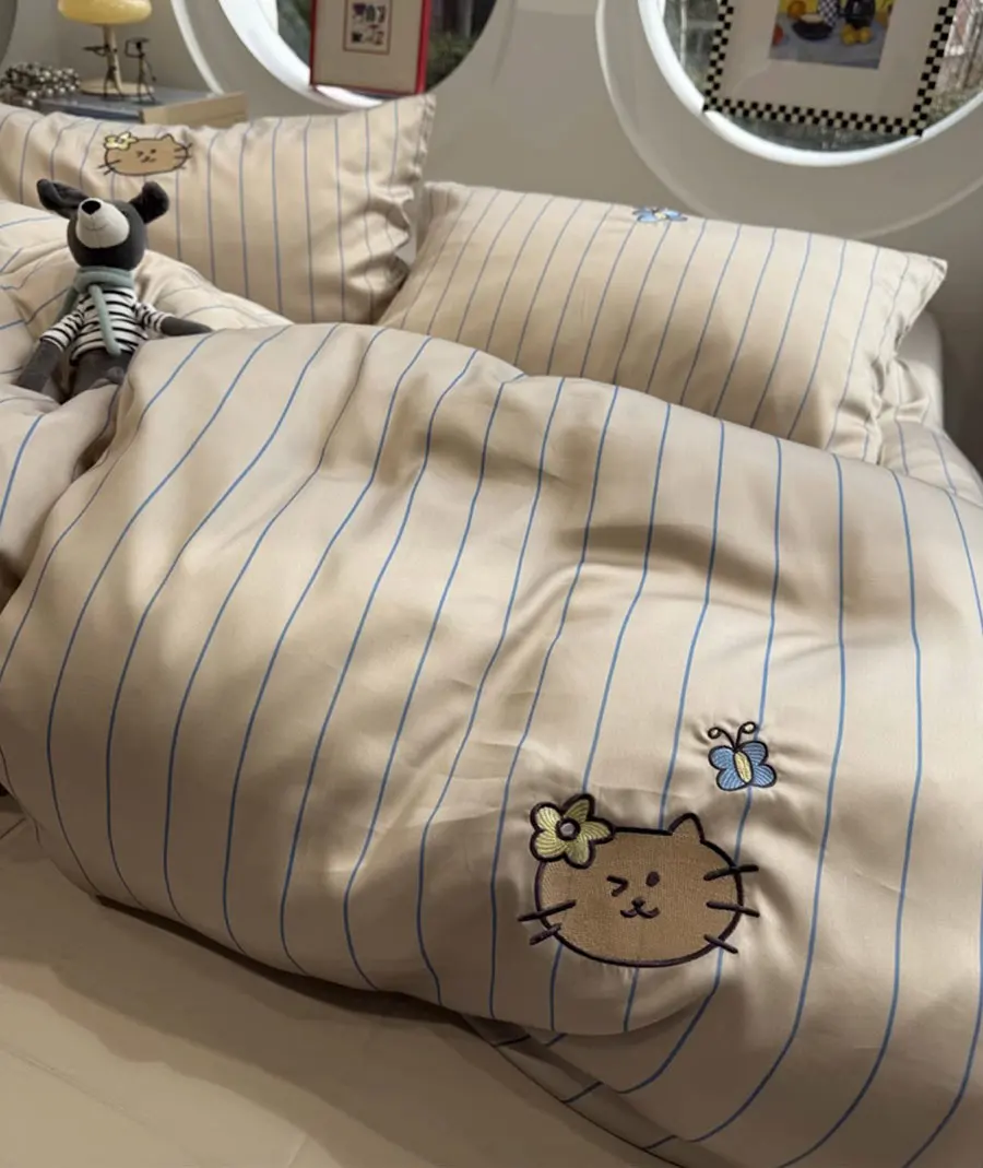 cute embroidery cat butterfly stripe bedding set single double,twin full queen king home textile sheet pillow case quilt cover
cute embroidery cat butterfly stripe bedding set single double,twin full queen king home textile sheet pillow case quilt cover