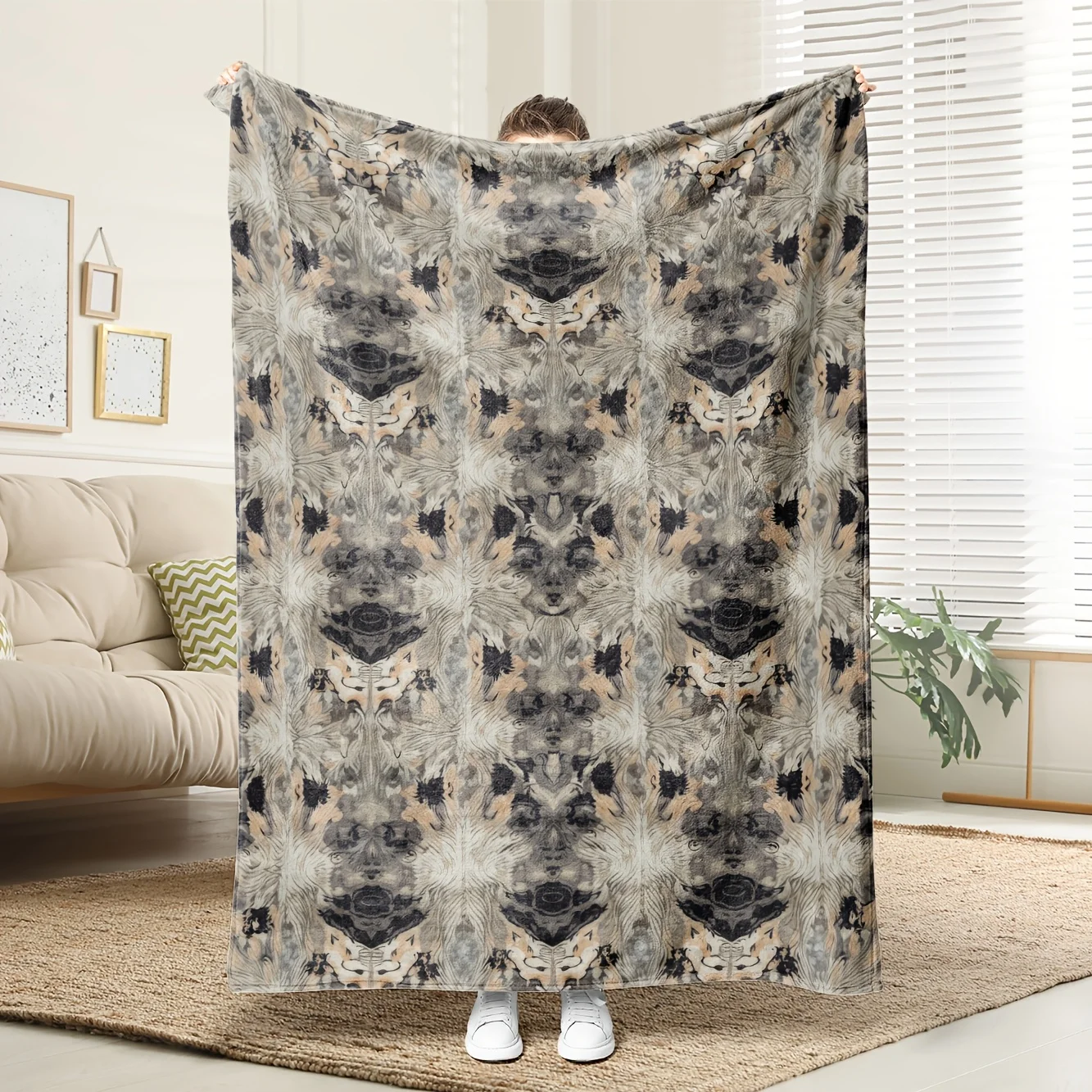 1pc Arctic Wolf Fleece Blanket - 100% Polyester HD Print Cooling, All-Season Family/Friend Gift
1pc Arctic Wolf Fleece Blanket - 100% Polyester HD Print Cooling, All-Season Family/Friend Gift