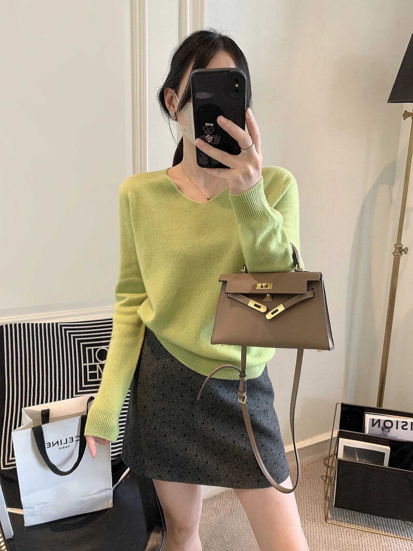 Женский шерстяной вязаный пуловер V-Ne Base irt в Корейском стиле, модный, осенне-зимний, Новое поступление, мягкий длинный топ све
Женский шерстяной вязаный пуловер V-Ne Base irt в Корейском стиле, модный, осенне-зимний, Новое поступление, мягкий длинный топ све