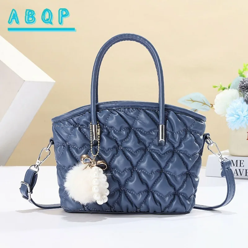 Women's Shoulder Bag Striped Embroidery Fashion Women's Shoulder Crossbody Bag Luxury Brand Casual Personality Women's Bag
Women's Shoulder Bag Striped Embroidery Fashion Women's Shoulder Crossbody Bag Luxury Brand Casual Personality Women's Bag