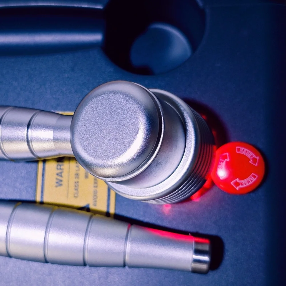 Профессиональная холодная лазерная терапия 808 нм, устройство глубокого проникновения 1055 мВт для эффективного управления артритом и хронической боли
Профессиональная холодная лазерная терапия 808 нм, устройство глубокого проникновения 1055 мВт для эффективного управления артритом и хронической боли