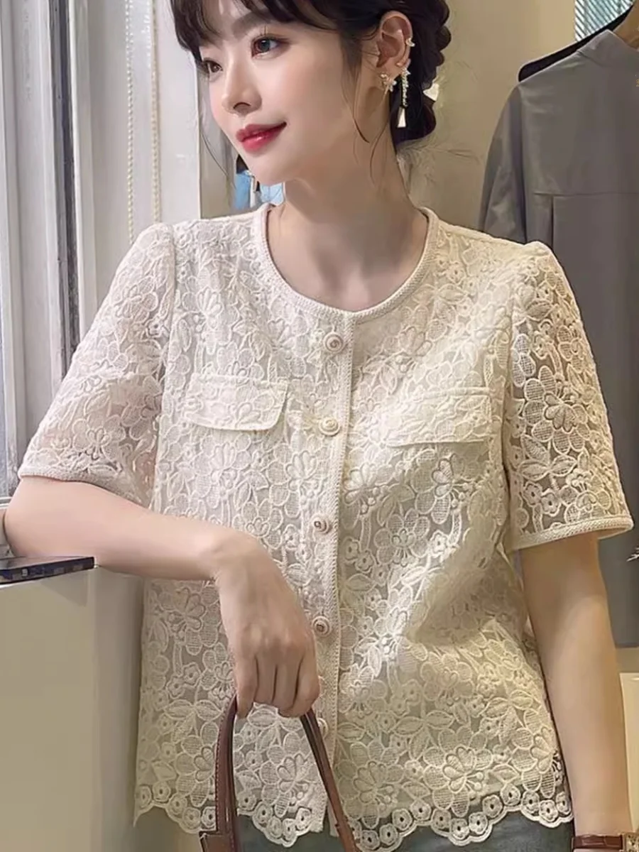 Fashionable Short Lace Open Cardigan Women's Shirt Little Fragrance Style Casual Loose Fit Summer New Design Sensation Top
Fashionable Short Lace Open Cardigan Women's Shirt Little Fragrance Style Casual Loose Fit Summer New Design Sensation Top
