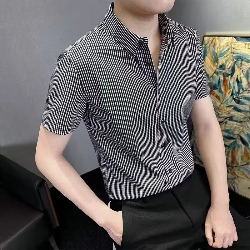 High-End Plaid Men's irt ort Sve Ice Silk Slim Fit Busin Casual Summer Faionable Printed No Ironing Required
High-End Plaid Men's irt ort Sve Ice Silk Slim Fit Busin Casual Summer Faionable Printed No Ironing Required