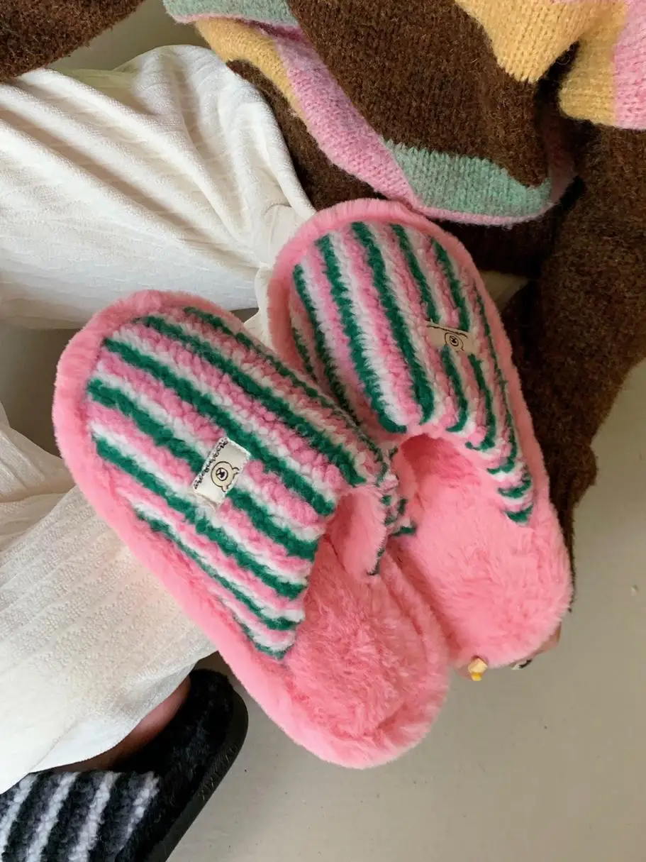 Man Women Slippers Couple Indoor Casual Anti Slip Contrasting Color Fur Slippers Creative Striped Winter Cotton Home Slippers
Man Women Slippers Couple Indoor Casual Anti Slip Contrasting Color Fur Slippers Creative Striped Winter Cotton Home Slippers