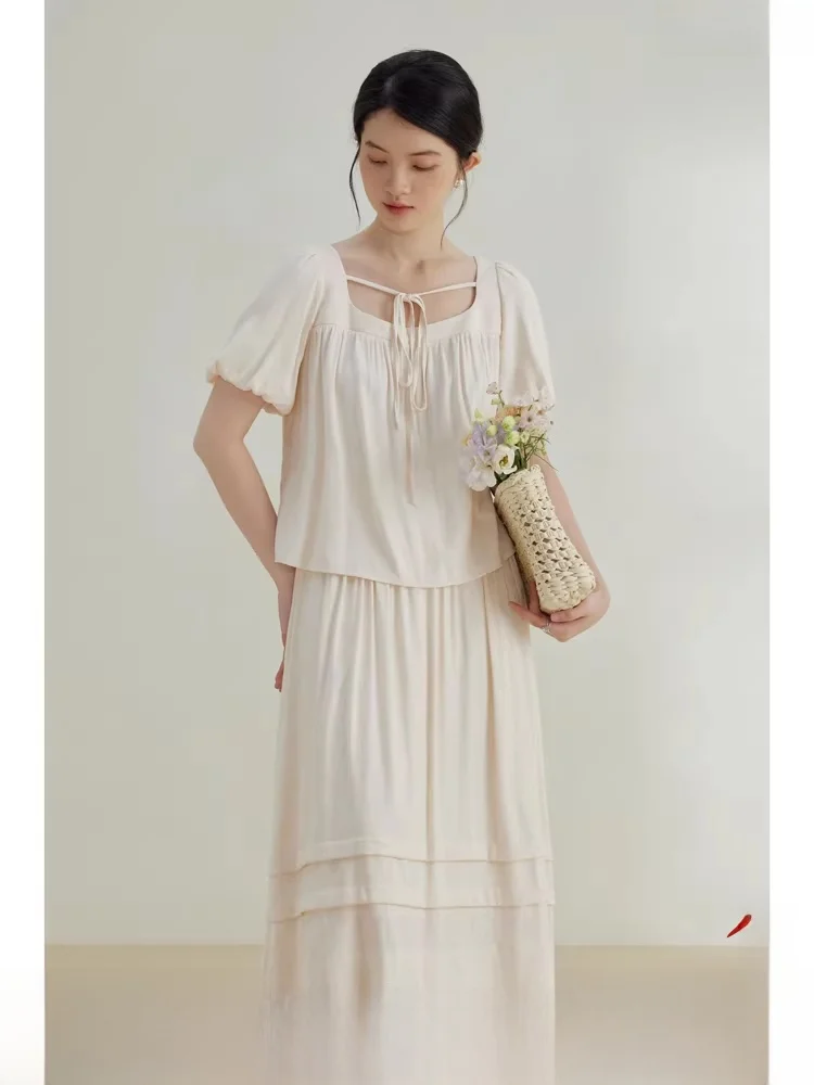 French Sle irt Skirt Set Women's Summer New High Waist Slim A-Line Skirt Square Collar Blouse Polyester Regenerated Fiber
French Sle irt Skirt Set Women's Summer New High Waist Slim A-Line Skirt Square Collar Blouse Polyester Regenerated Fiber