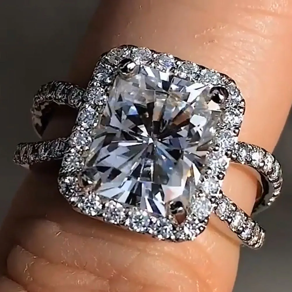 Custom Solid 10K White Gold Women Wedding Party Anniversary Engagement Ring 1 2 3 4 5 Carat Radiant Moissanite Diamond Ring
Custom Solid 10K White Gold Women Wedding Party Anniversary Engagement Ring 1 2 3 4 5 Carat Radiant Moissanite Diamond Ring