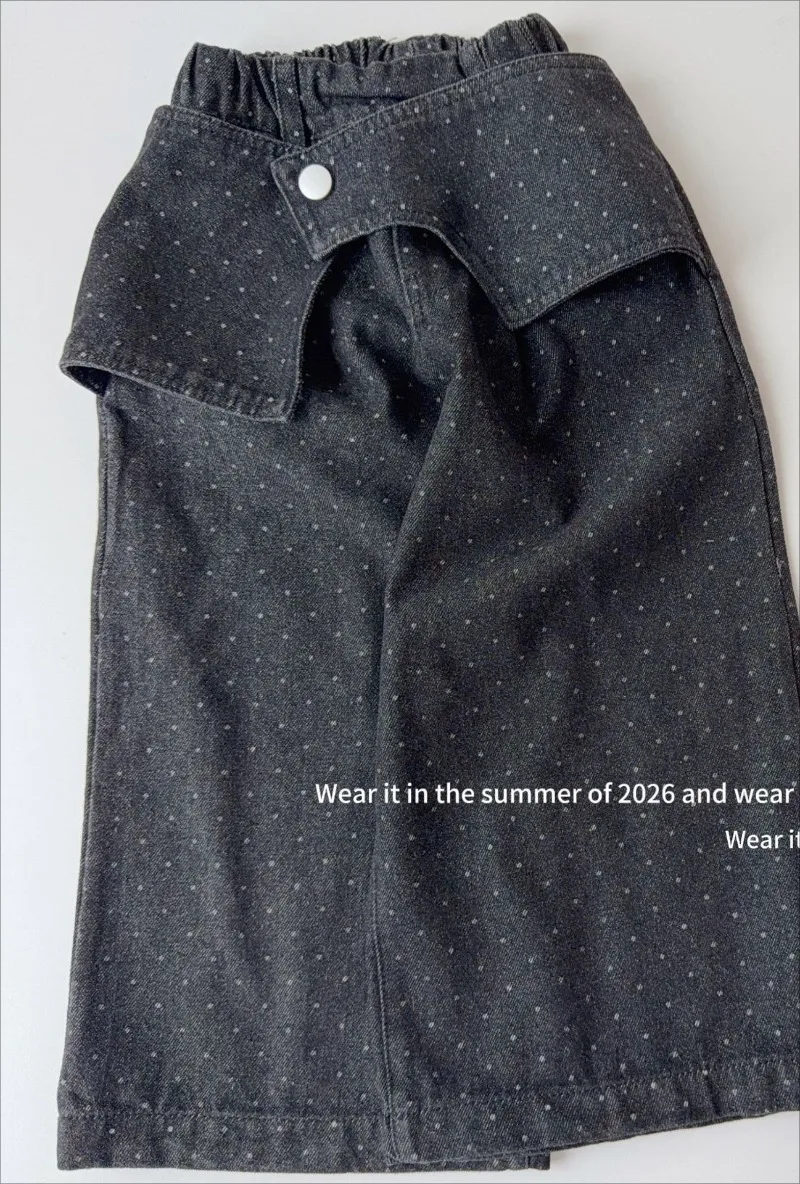 Girls jeans summer 2026 new style children fashionable baby girl loose wide leg pants
Girls jeans summer 2026 new style children fashionable baby girl loose wide leg pants