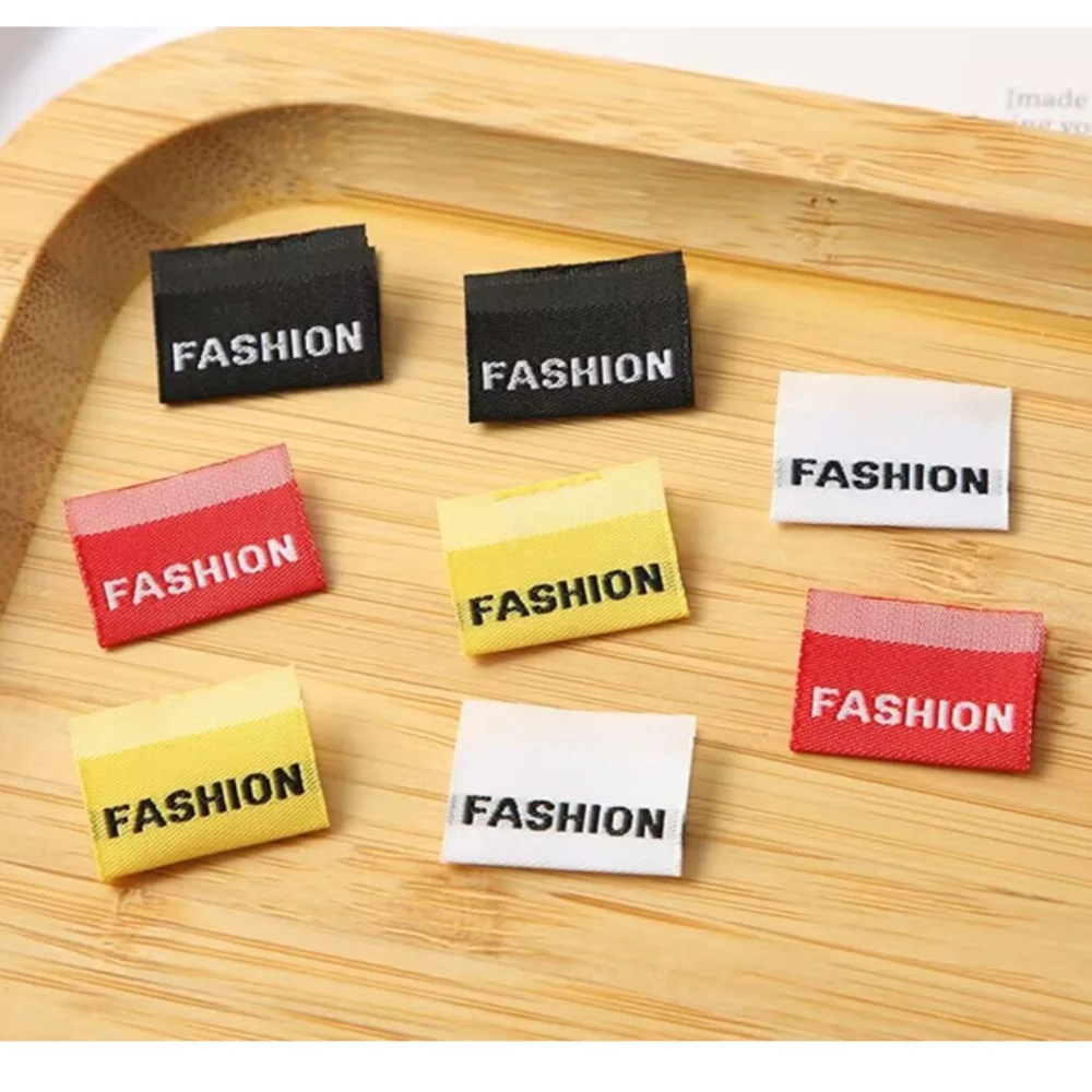 500pcs Clothing Collar Label Woven Label Fabric Label Side Label Underwear Mark Fission Label
500pcs Clothing Collar Label Woven Label Fabric Label Side Label Underwear Mark Fission Label