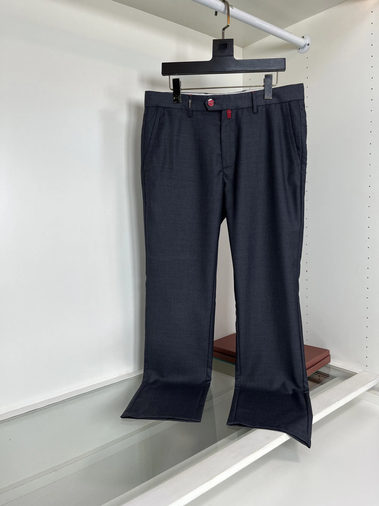 SIJITONGDA2026Straight-leg men's pants with ultra-thin, cool and soft fabric. Sizes: 30, 31, 32, 33, 34, 36, 38,
SIJITONGDA2026Straight-leg men's pants with ultra-thin, cool and soft fabric. Sizes: 30, 31, 32, 33, 34, 36, 38,