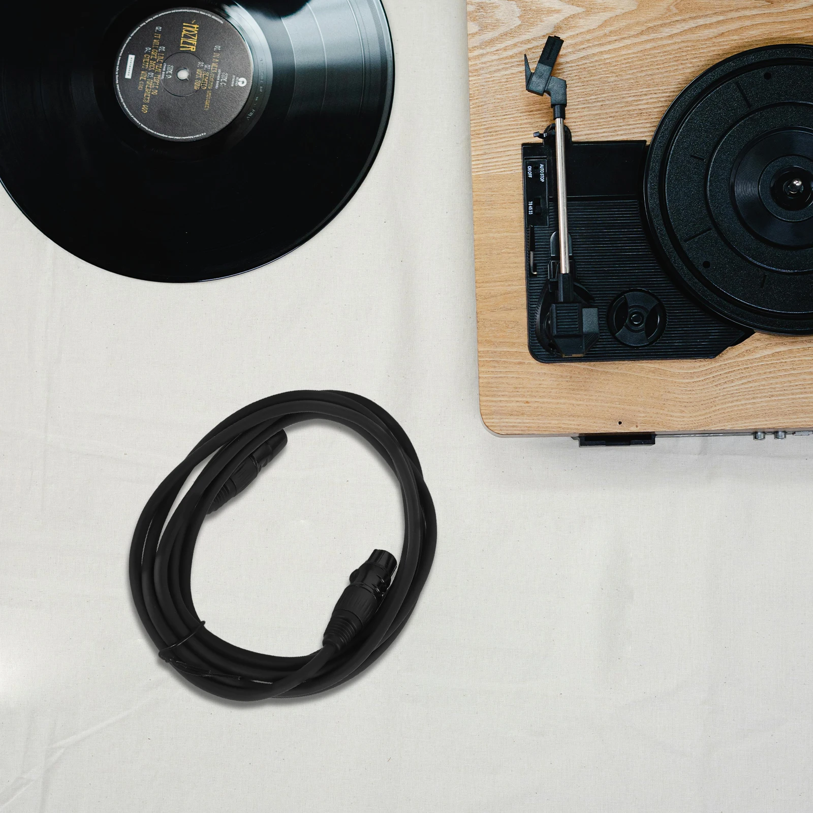 Microphone Canthoom Cable XLR Male to Female Goldplated ThreePin Stable Mic Cable Recording Streaming
Microphone Canthoom Cable XLR Male to Female Goldplated ThreePin Stable Mic Cable Recording Streaming