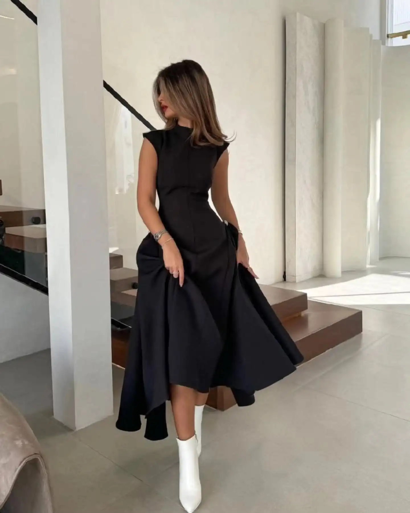Customized Fashion A-Line Tea Length Evening Dress Delicate Zipper Back Celebrity Gowns Graceful Boat Neck Cap Sleeve
Customized Fashion A-Line Tea Length Evening Dress Delicate Zipper Back Celebrity Gowns Graceful Boat Neck Cap Sleeve