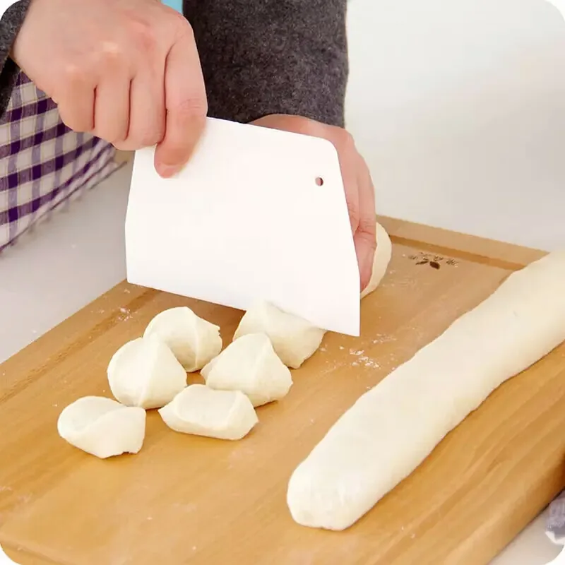 Aomily Durable Trapezoid Scraper Spatula Fondant Cake Dough Pizza Tool Kitchen Multifunction Slicer Blade Plastic Cake Tool
Aomily Durable Trapezoid Scraper Spatula Fondant Cake Dough Pizza Tool Kitchen Multifunction Slicer Blade Plastic Cake Tool