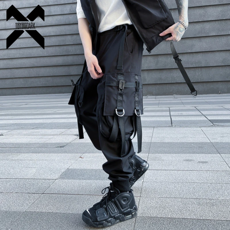 Hip Hop Tactical Cargo Pants Men Multi Pocket Ribbon Design Joggers Trousers 2023 Spring Functional Elastic Waist Pant Black
Hip Hop Tactical Cargo Pants Men Multi Pocket Ribbon Design Joggers Trousers 2023 Spring Functional Elastic Waist Pant Black