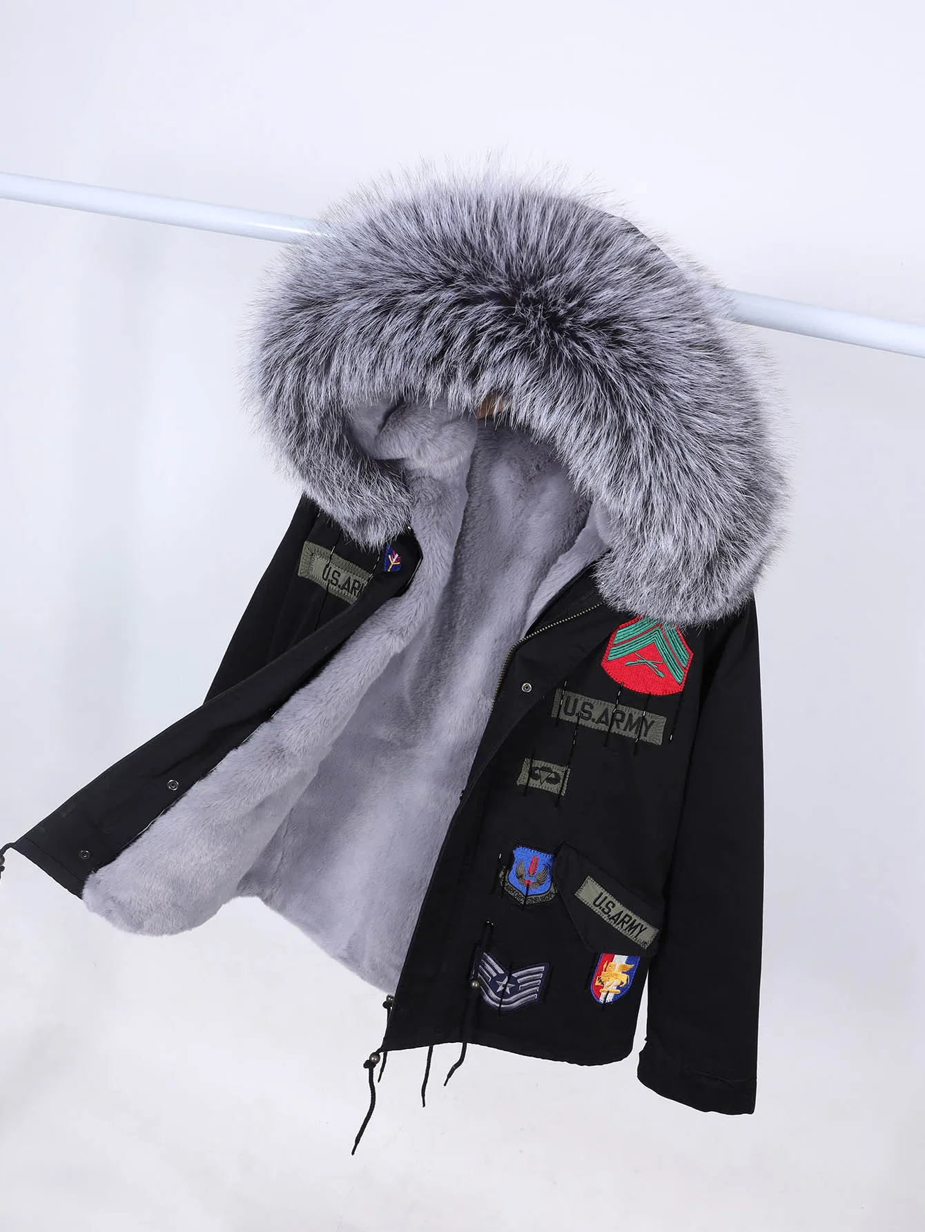 Winter Women's Embroidered Black Parka Coat Warm Natural Fur Collar Women's Jacket Outerwear
Winter Women's Embroidered Black Parka Coat Warm Natural Fur Collar Women's Jacket Outerwear