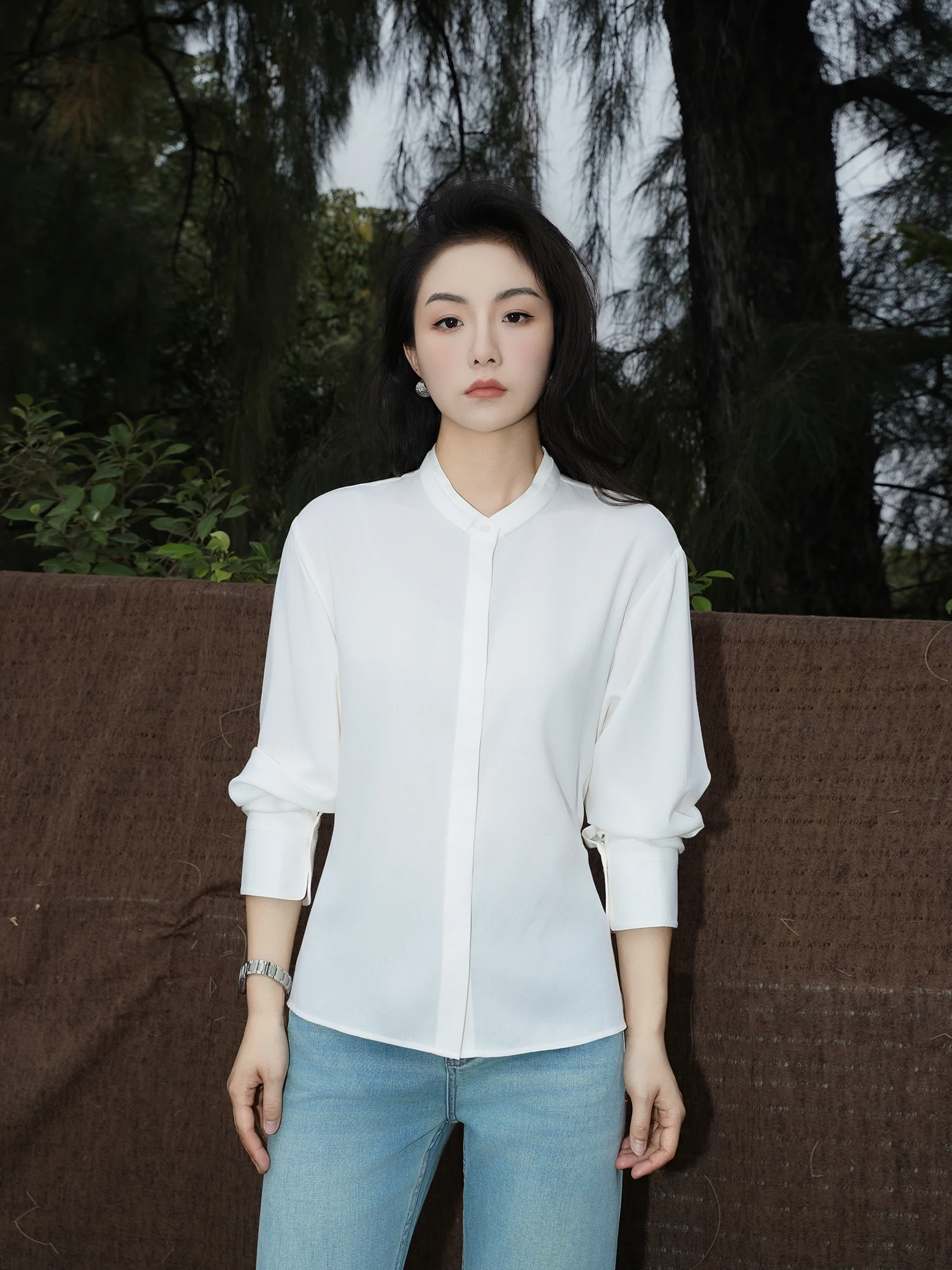 Французская блузка свободного кроя с завязками на талии, женская, модная, простой дизайн, из смешанных тканей, с длинными рукавами, повседневная, элегантная
Французская блузка свободного кроя с завязками на талии, женская, модная, простой дизайн, из смешанных тканей, с длинными рукавами, повседневная, элегантная