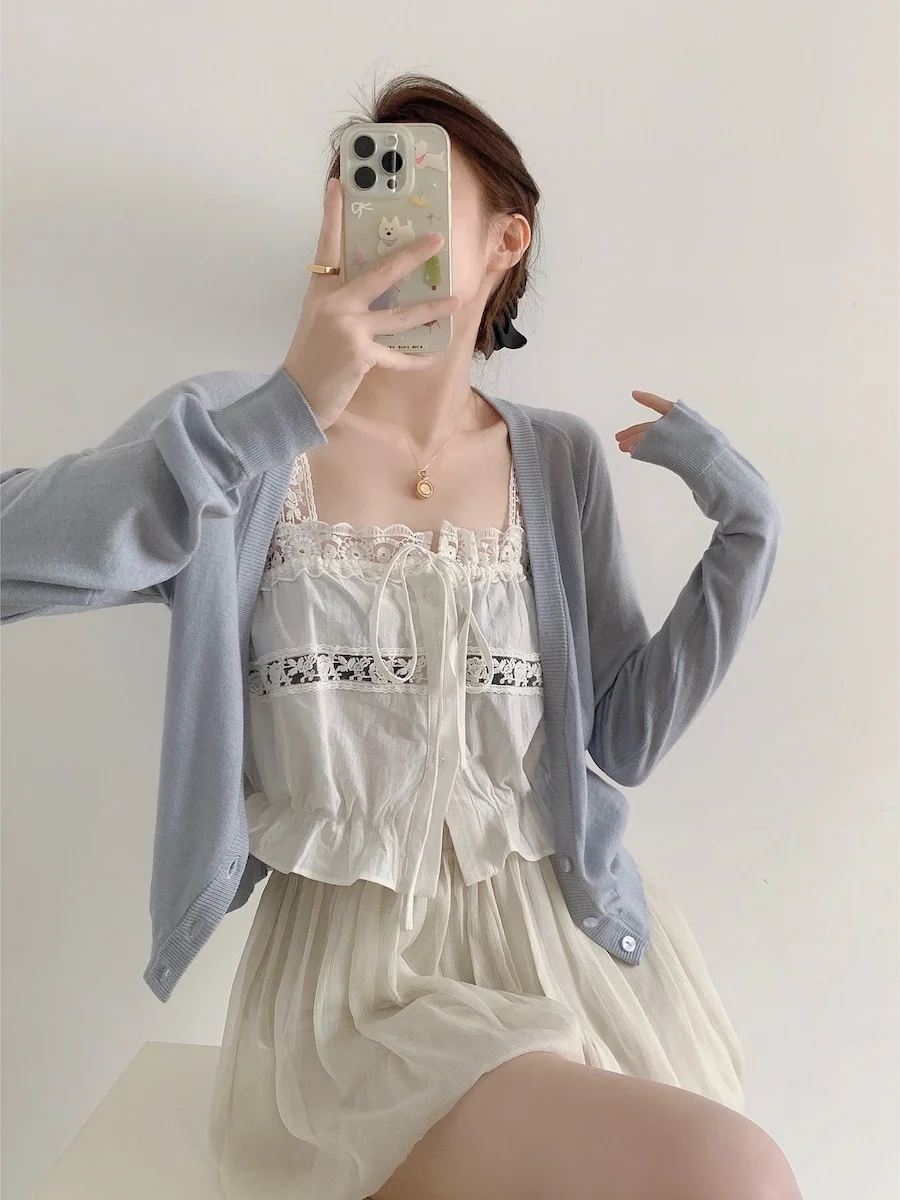 Новинка лета: Женский тонкий вязаный кардиган FlowGaga с V-образным вырезом, приталенный, для кондиционированных помещений, с защитой от УФ-излучения
Новинка лета: Женский тонкий вязаный кардиган FlowGaga с V-образным вырезом, приталенный, для кондиционированных помещений, с защитой от УФ-излучения