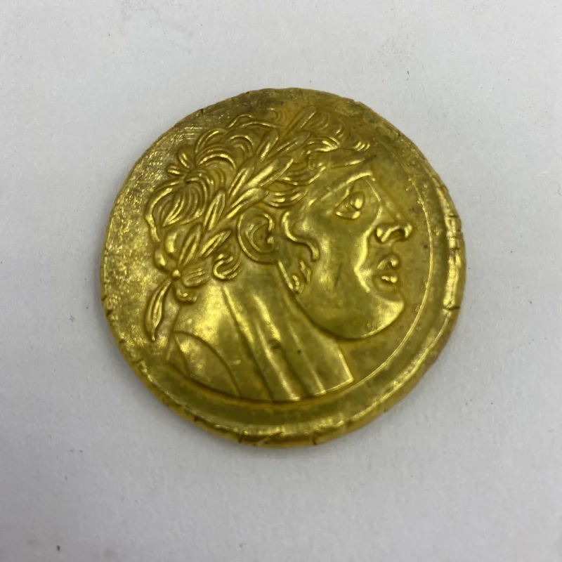 Vintage Greek Standing Eagle Thickened Gold Coin Mediterranean Creative Decoration Commemorative Play Coin 43mm
Vintage Greek Standing Eagle Thickened Gold Coin Mediterranean Creative Decoration Commemorative Play Coin 43mm