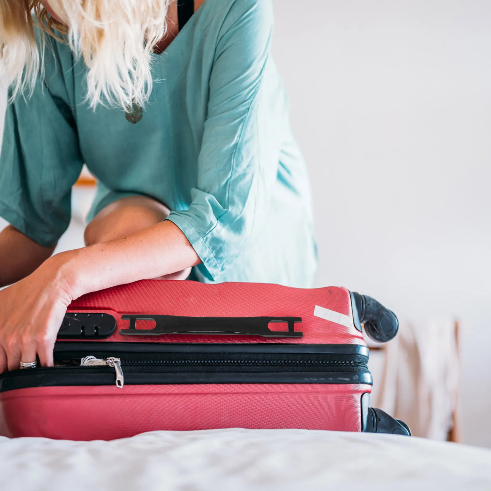 1pc Soft Touch Luggage Comfort Grip Durable Plastic Easy Install Travel Suitcase Bag Accessories Repair Parts Handle Pull Strap
1pc Soft Touch Luggage Comfort Grip Durable Plastic Easy Install Travel Suitcase Bag Accessories Repair Parts Handle Pull Strap