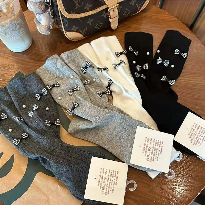 Women's Socks Korean Bow Pearl Sweet Simple Versatile Mid Tube Socks Comfortable Breathable High-quality Cotton Socks For Girl
Women's Socks Korean Bow Pearl Sweet Simple Versatile Mid Tube Socks Comfortable Breathable High-quality Cotton Socks For Girl