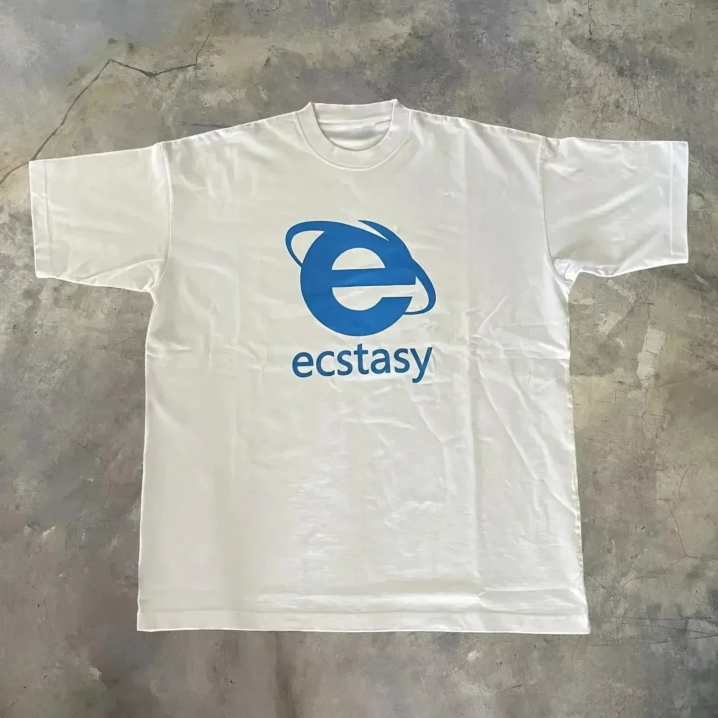 "Fall in love with 2025 Trendy New Fashion high-quality T-shirt for Men, 100% pure cotton loose breathable summer T-shirt.
"Fall in love with 2025 Trendy New Fashion high-quality T-shirt for Men, 100% pure cotton loose breathable summer T-shirt.