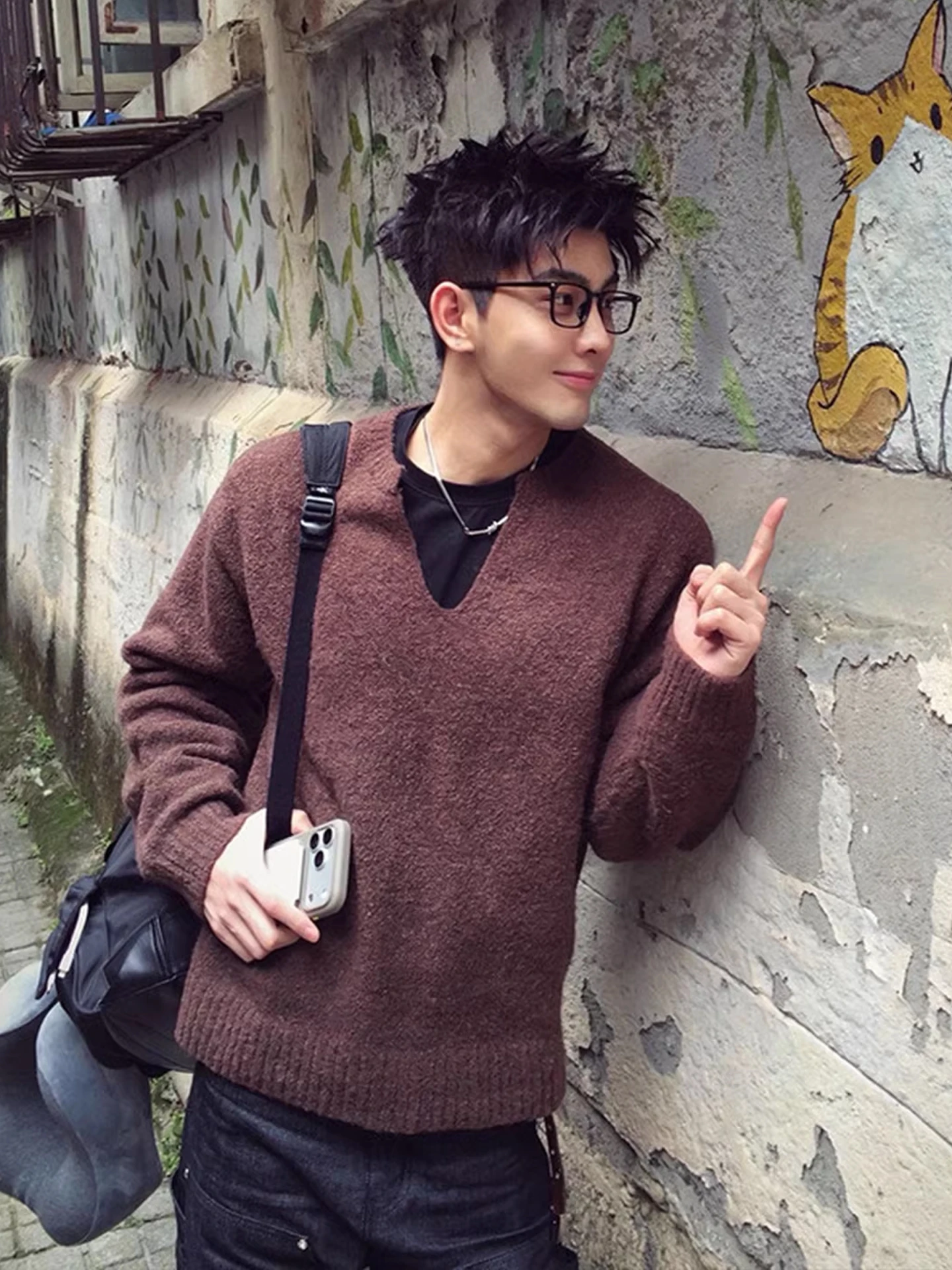 Retro Brown V-Ne Loose Sweater Men Women Autumn Winter Lazy Loose Knitted irt Soft Comfortable Polyester Fiber Long Sve
Retro Brown V-Ne Loose Sweater Men Women Autumn Winter Lazy Loose Knitted irt Soft Comfortable Polyester Fiber Long Sve