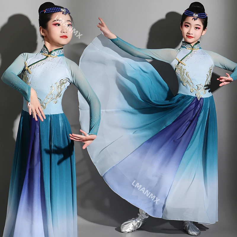 Children's Mongolian dance costumes, Mongolian robes, performance costumes, ethnic minority style dresses, Mongolian costumes
Children's Mongolian dance costumes, Mongolian robes, performance costumes, ethnic minority style dresses, Mongolian costumes