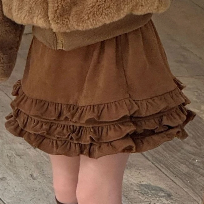Юбка для девочек, осень 2021, новая детская одежда, корейский стиль, модная замшевая кружевная многослойная юбка для девочек, простая
Юбка для девочек, осень 2021, новая детская одежда, корейский стиль, модная замшевая кружевная многослойная юбка для девочек, простая