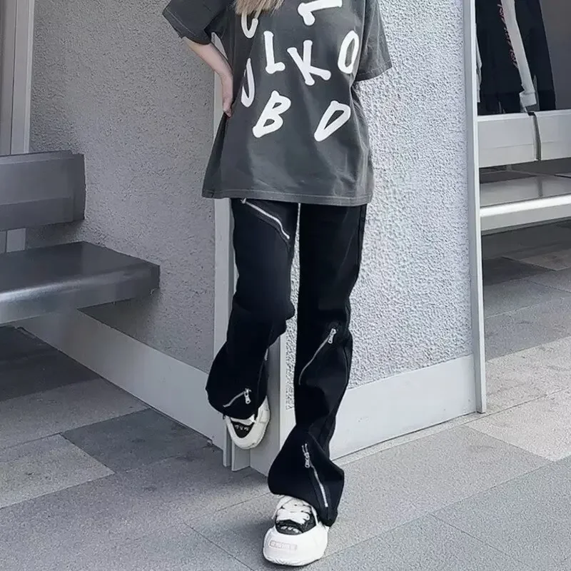 Male Ins Fashion Brand Straight Leg Pants Zipper Collage Wide-leg Pants American High Street Vibe Style Niche Design Sense Jeans
Male Ins Fashion Brand Straight Leg Pants Zipper Collage Wide-leg Pants American High Street Vibe Style Niche Design Sense Jeans
