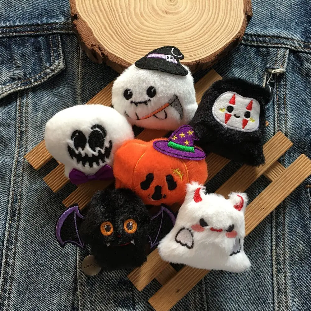 Halloween series plush brooches, simple brooches in the style of the Grim Reaper's skull and pumpkin
Halloween series plush brooches, simple brooches in the style of the Grim Reaper's skull and pumpkin