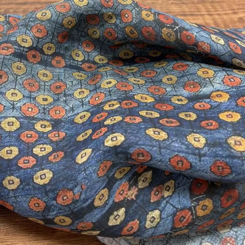 100% ramie deep blue printed fabric, suitable for making women's shirts, skirts, and DIY sewing fabrics.
100% ramie deep blue printed fabric, suitable for making women's shirts, skirts, and DIY sewing fabrics.