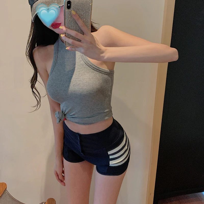 Модные спортивные шорты с персиковым ароматом, женские облегающие шорты с высокой талией, эластичные, для улицы, летняя одежда
Модные спортивные шорты с персиковым ароматом, женские облегающие шорты с высокой талией, эластичные, для улицы, летняя одежда