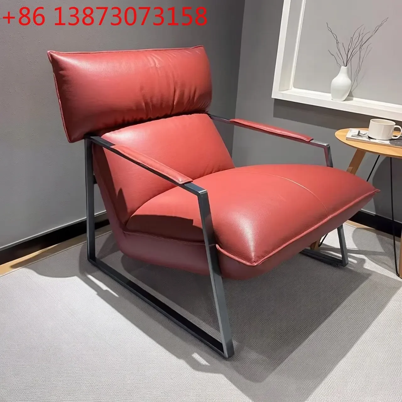 Italian minimalist leather leisure chair living room light luxury single sofa chair
Italian minimalist leather leisure chair living room light luxury single sofa chair