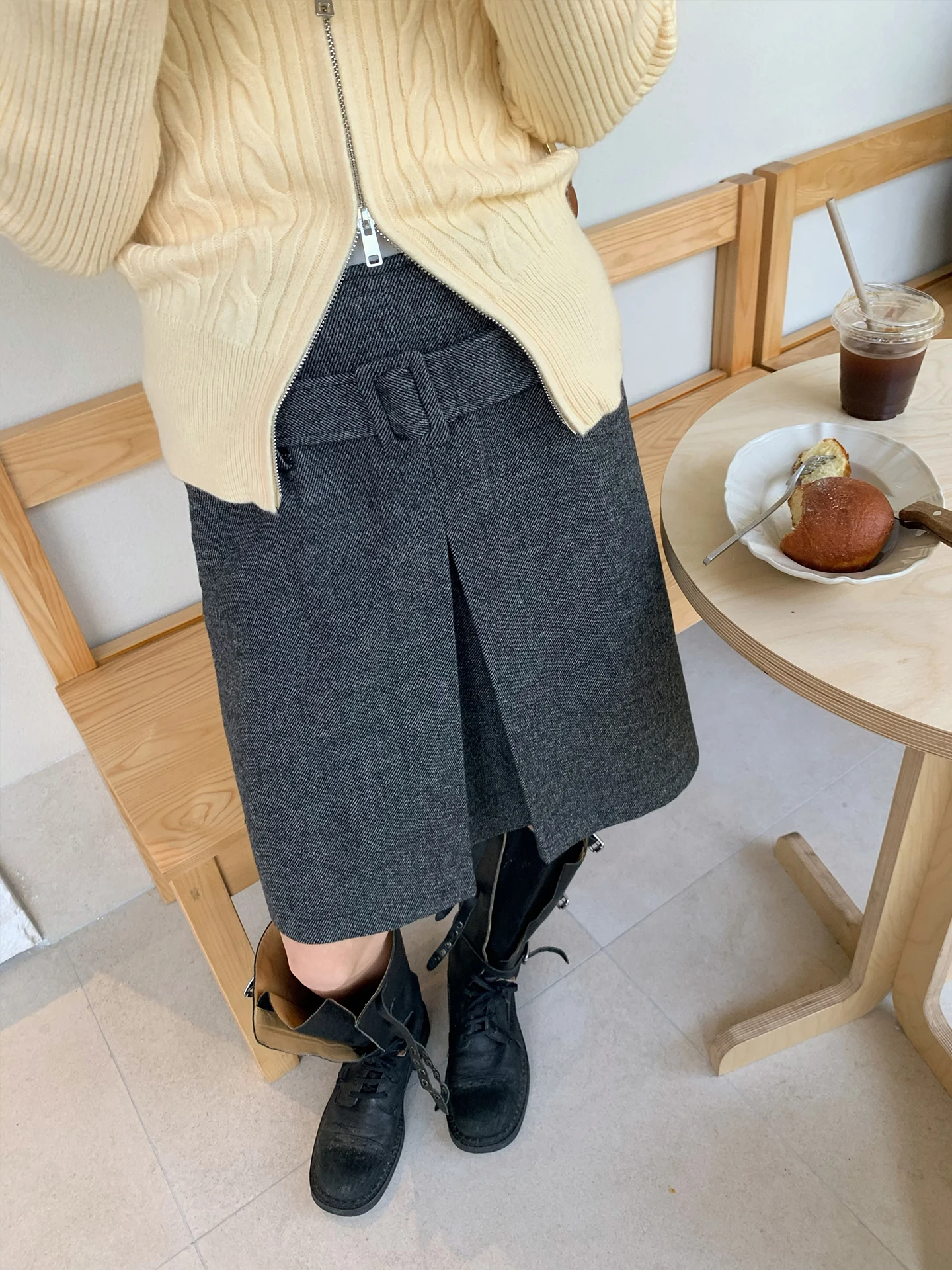 Зимняя шерстяная юбка в елочку средней длины прямого кроя, дышащая, в корейском стиле, с низкой талией, А-силуэт, S...
Зимняя шерстяная юбка в елочку средней длины прямого кроя, дышащая, в корейском стиле, с низкой талией, А-силуэт, S...