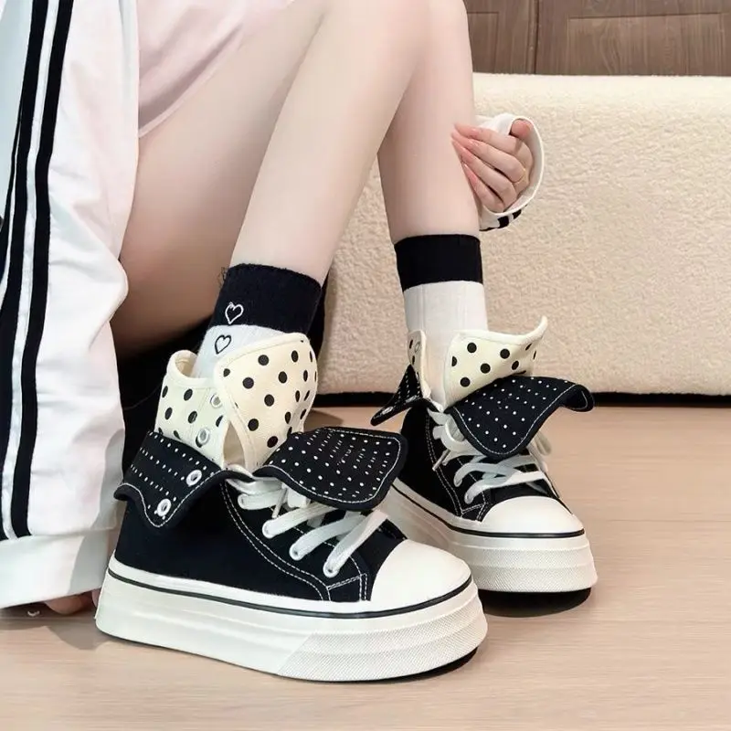 campus style Women's Sports Shoes Cute Platform High-top Canvas Shoes for Girls foldable design Polka Dot leisure Sneakers
campus style Women's Sports Shoes Cute Platform High-top Canvas Shoes for Girls foldable design Polka Dot leisure Sneakers